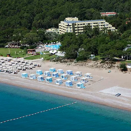 Corinthia Club Отель