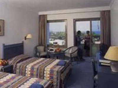 Corinthia Club Отель 5*