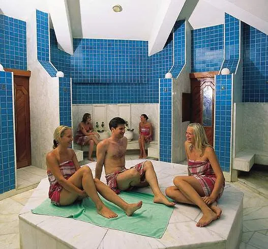 Hotel Corinthia Club