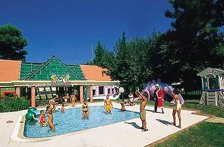 Отель Corinthia Club 5*