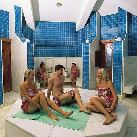 Отель Corinthia Club