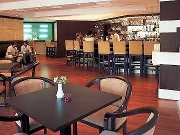 Corinthia Club מלון 5*