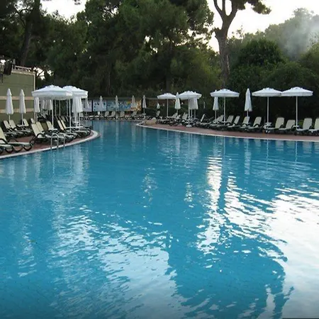 Hotel Corinthia Club