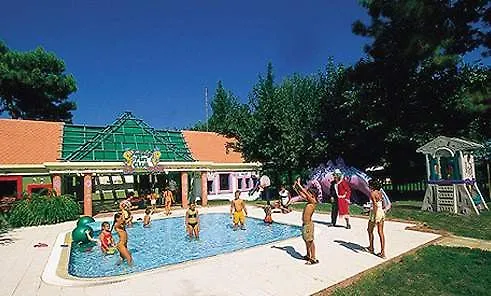 Hotel Corinthia Club 5*